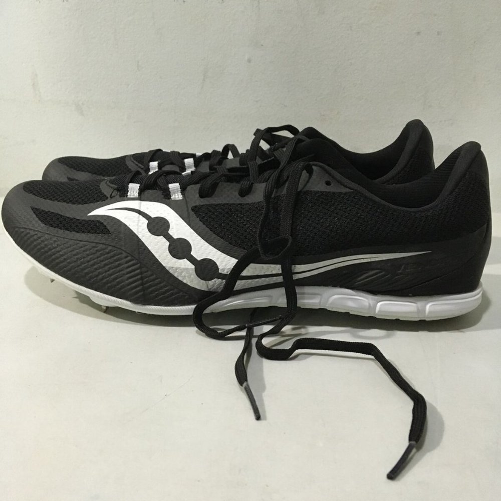 SAUCONY VENDETTA 3 BLACK/WHITE TRACK & FIELD SPIKE SHOES 11.5-NICE!
